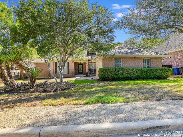 3915 Heights View Dr - Photo 1