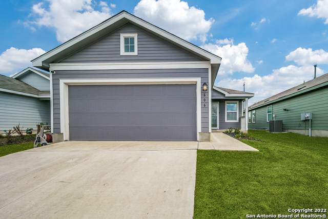 606 Ambush Ridge - Photo 1