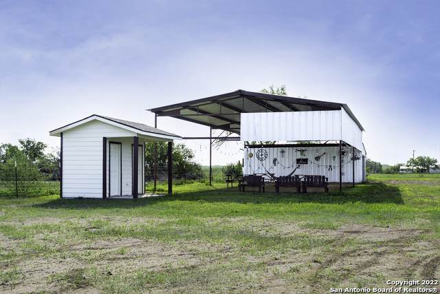 15908 Henze Rd - Photo 1