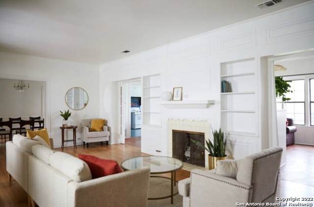 247 Club Dr - Photo 1