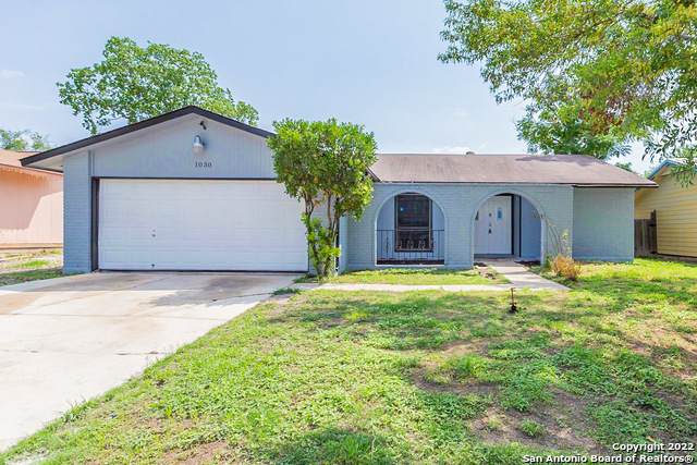 1030 Hickory Trail St - Photo 1