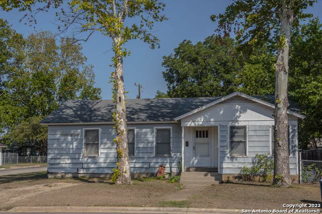 401 Aero Ave - Photo 1