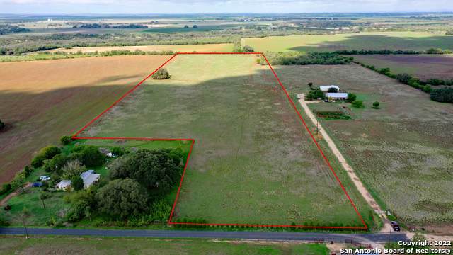 401 County Road 4401 - Photo 1