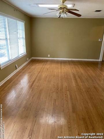 651 Shadywood Ln - Photo 1