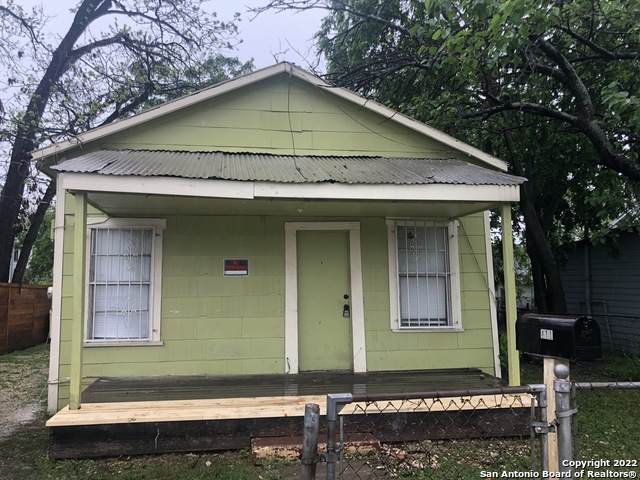 411 Hackberry St - Photo 1