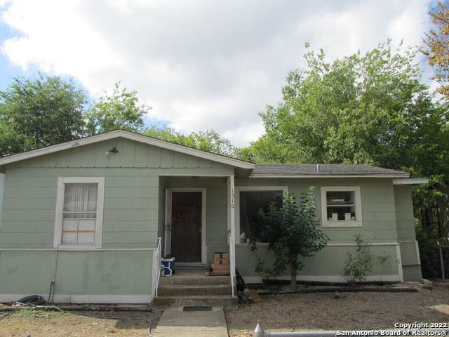 1510 Wildwood Dr - Photo 1