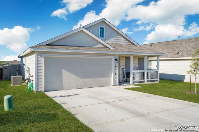 10538 Midsummer Mdw - Photo 1