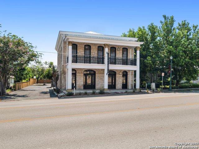 705 Main St - Photo 1