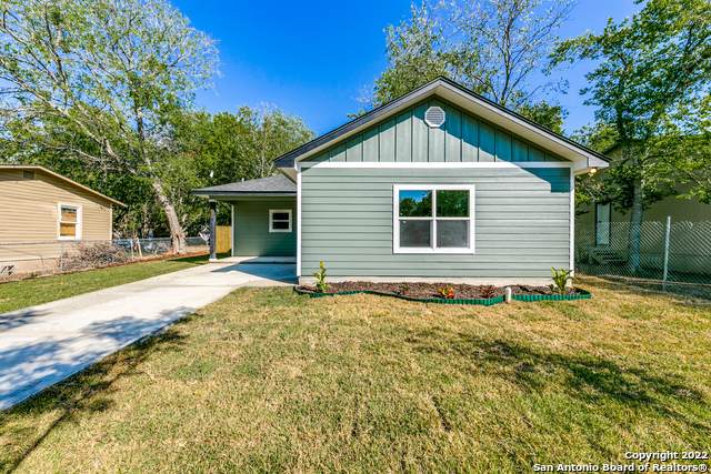 631 Corliss - Photo 1