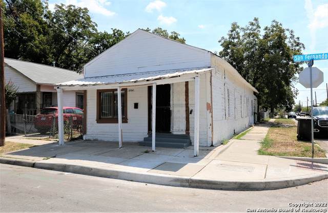 1724 San Fernando St - Photo 1