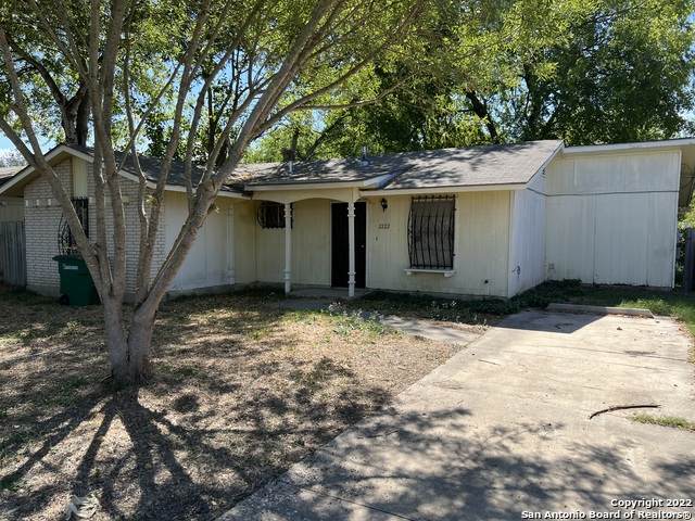 2222 Six Mile Dr - Photo 1