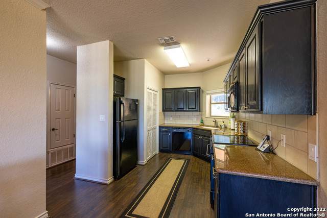20 Tapatio Dr E - Photo 1