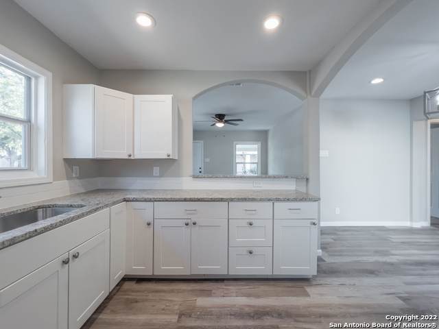 650 Mclaughlin Ave - Photo 1