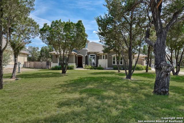 935 Woodland Oaks - Photo 1