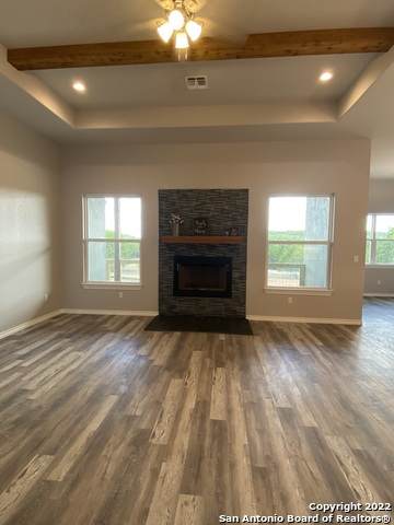 1361 Yaupon Dr - Photo 1