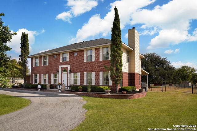 105 Pecan Pkwy - Photo 1