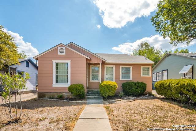 1422 Lullwood Ave - Photo 1