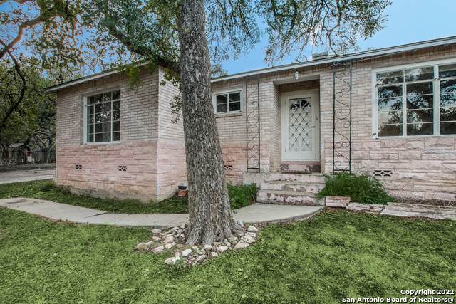 6905 West Ave - Photo 1