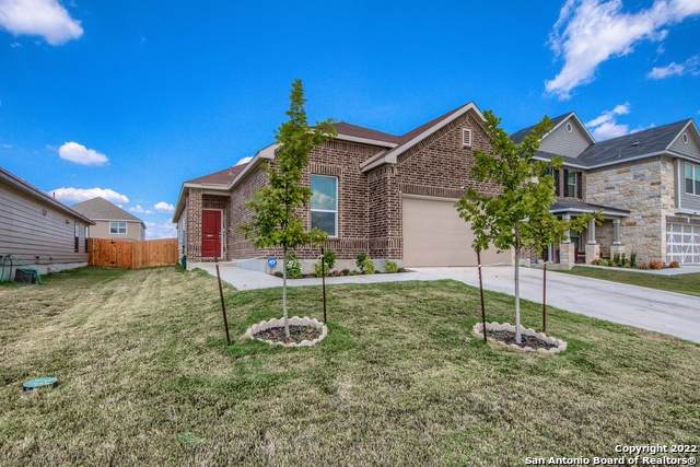 412 Panther Way - Photo 1