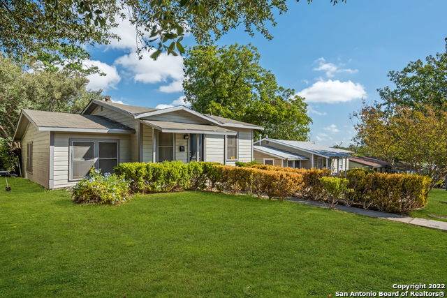 1615 Lee Hall - Photo 1