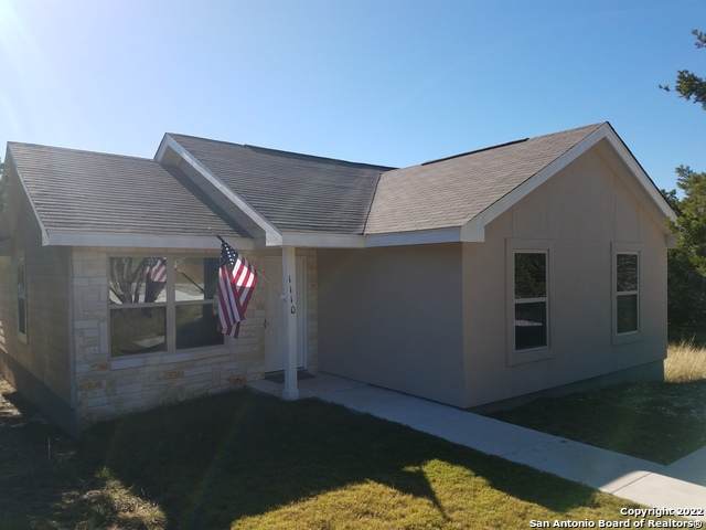 1110 Diamondhead Dr - Photo 1
