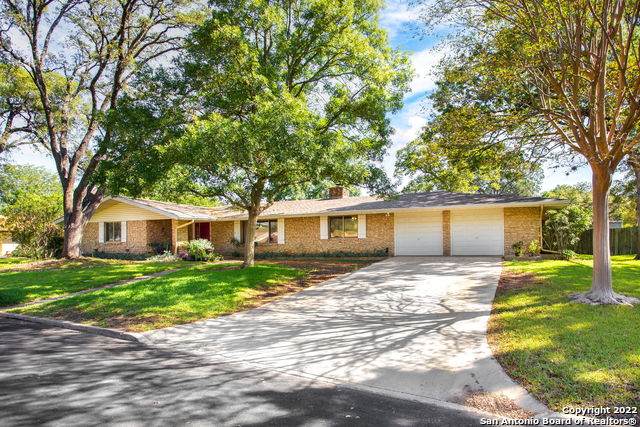 718 Windrock Dr - Photo 1