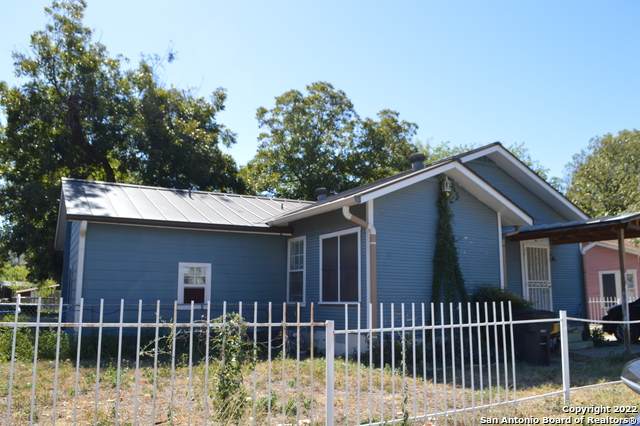152 Grapeland Ave - Photo 1