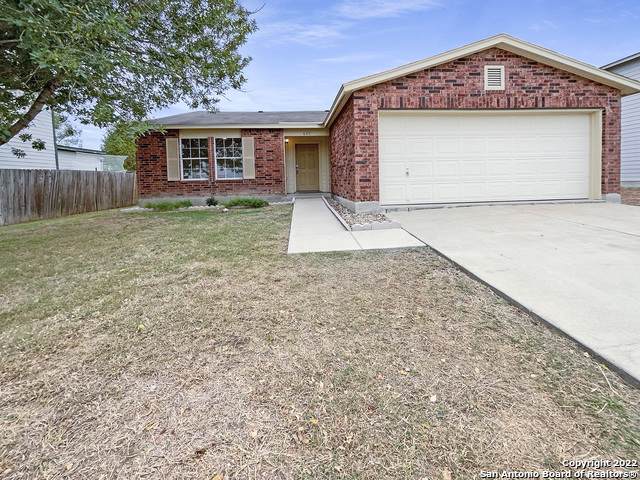 635 Nw Crossing Dr - Photo 1