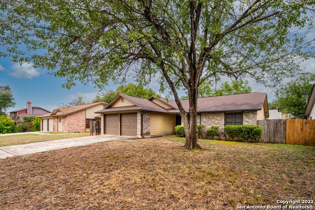 9439 Greens Pt - Photo 1