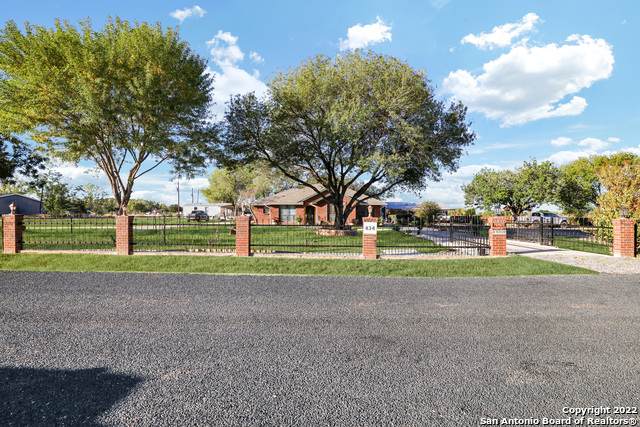 434 County Road 6610 - Photo 1