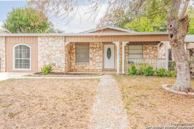 2011 Mckinley Ave - Photo 1