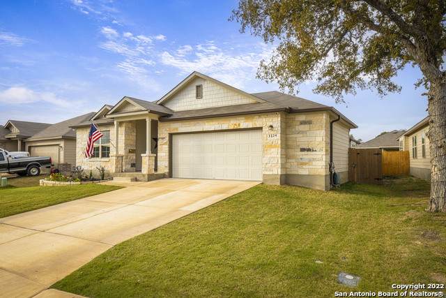 1124 Eagle Crossing - Photo 1