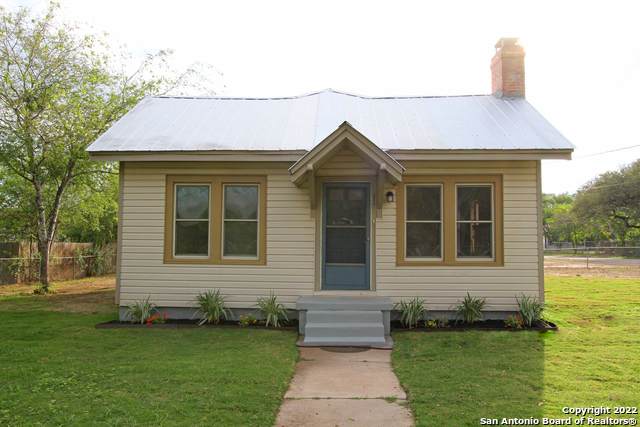 211 Dilley Ave - Photo 1