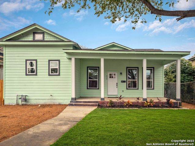 413 Warren St - Photo 1