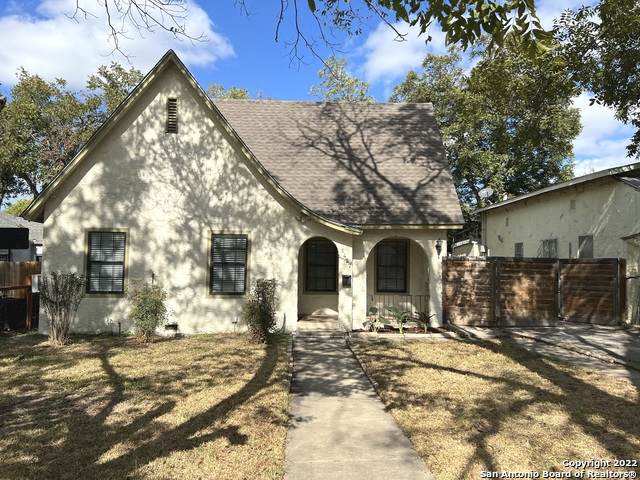 1427 Hicks Ave - Photo 1