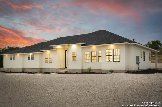 1104 Santa Rosa Ct - Photo 1