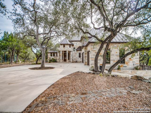 1215 Glenwood Loop - Photo 1