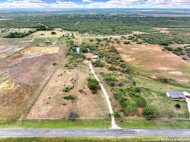 655 Fm 3176 - Photo 1