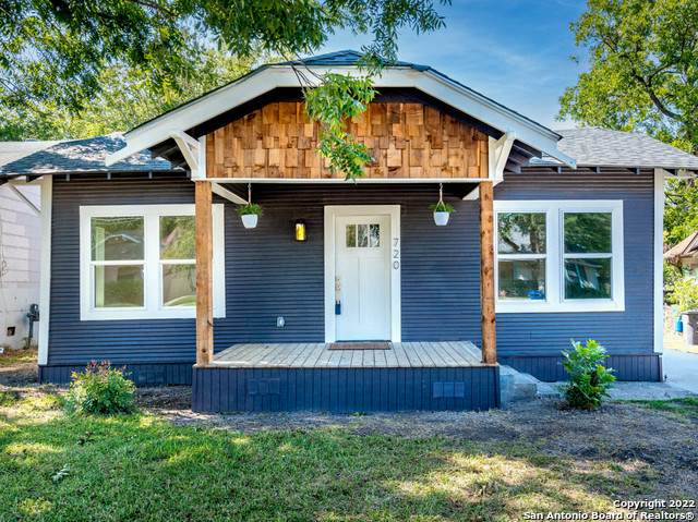 720 Lynwood Ave - Photo 1