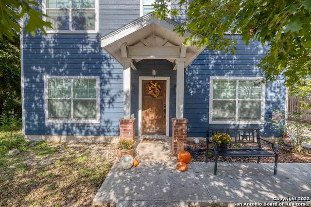 328 Oak St - Photo 1