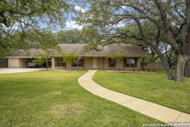1627 Hickory Bnd - Photo 1