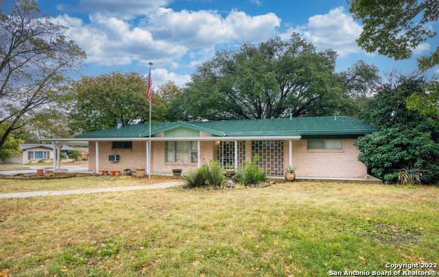 323 Granada Dr - Photo 1