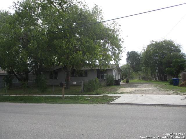 546 Petaluma Blvd - Photo 1