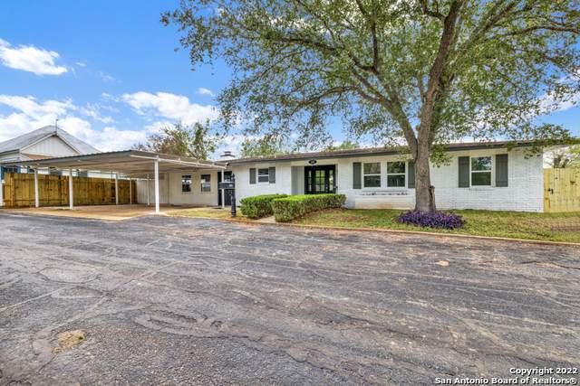 1006 Pecan St - Photo 1