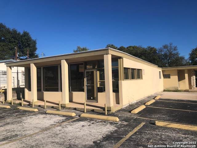 2810 Hillcrest Dr - Photo 1