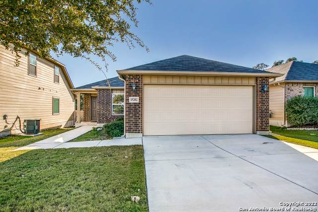 15202 Pandion Dr - Photo 1