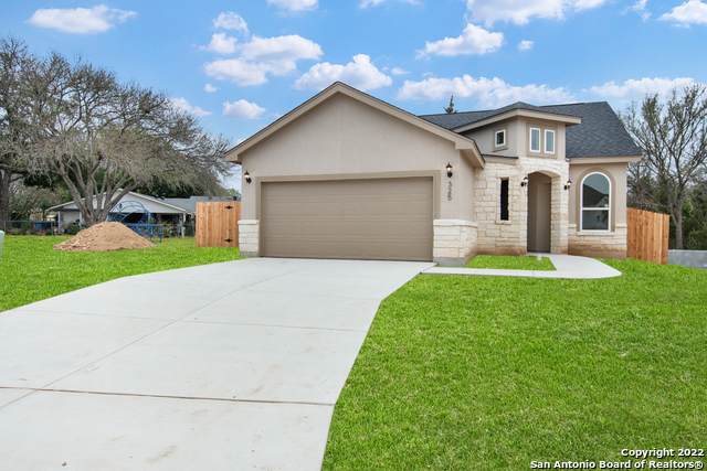 123 Katy Way - Photo 1