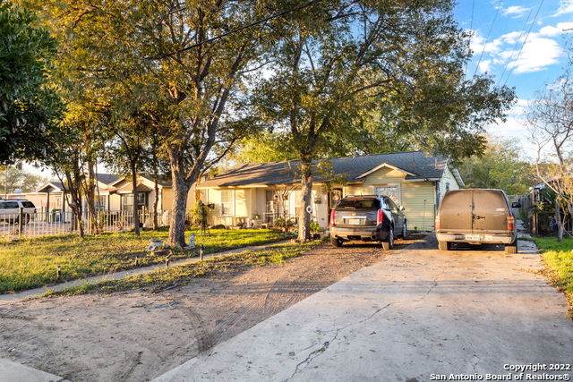 827 Ware Blvd - Photo 1
