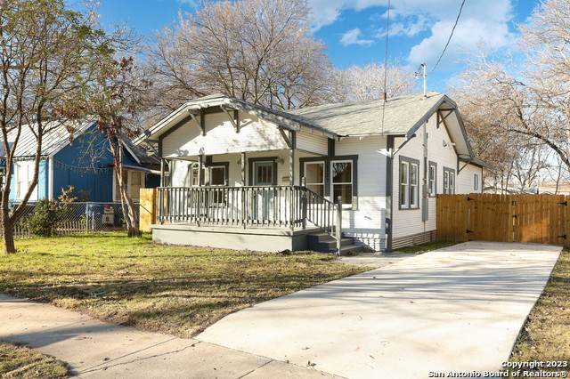 1127 Gibbs - Photo 1