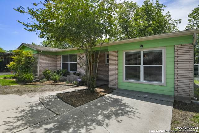 362 Addax Dr - Photo 1